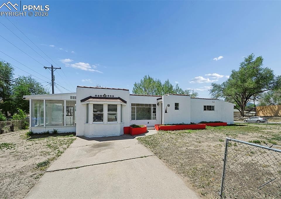 1st image of 804 Hallam Ave