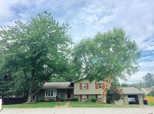 4688 Elm Dr, Newburgh, IN 47630