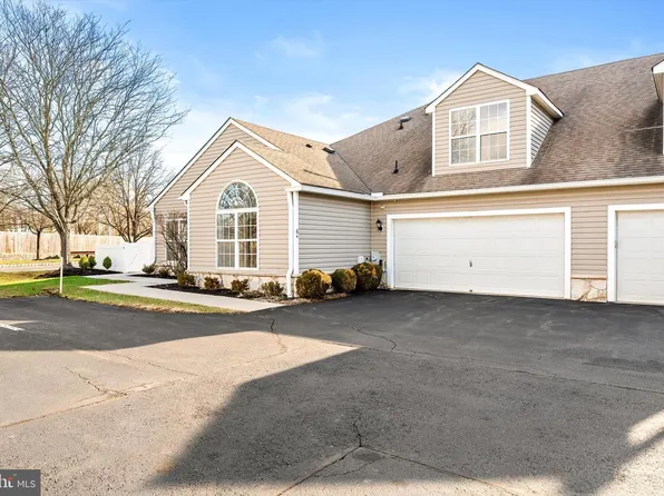 64 Traditions Way, Lawrence Township, NJ 08648
