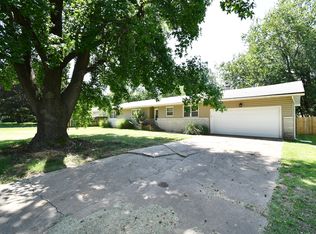 3847 S Broadway Ave, Springfield, MO 65807
