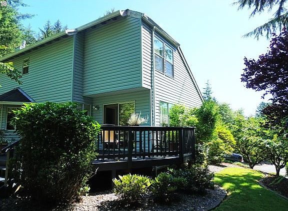 4th image of 1525 NE Regatta Way