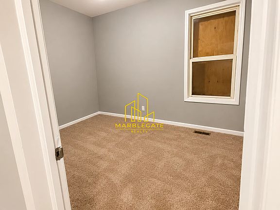 4th image of 114 Chadwick Ave #22