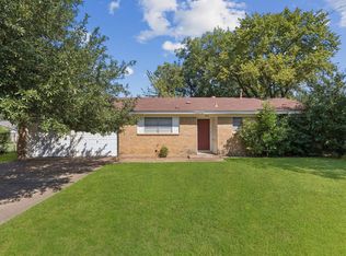 304 Salem Dr, Euless, TX 76039