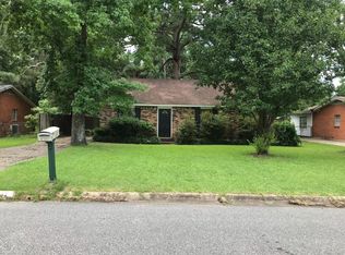 6423 Pinebrook Dr, Montgomery, AL 36117