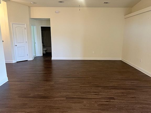 3rd image of 6336 Red Pepper Dr
