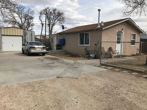3rd image of 514 Floyd Ln