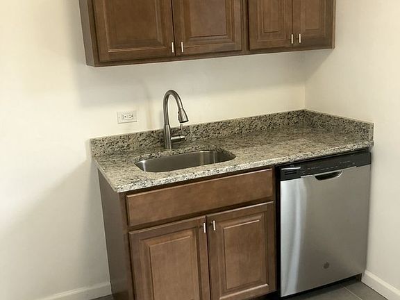2nd image of 4408 47th Ave APT D5