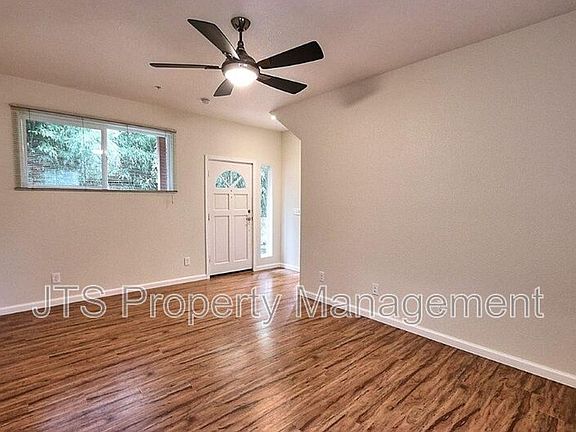 4th image of 4222 Crestline Ave