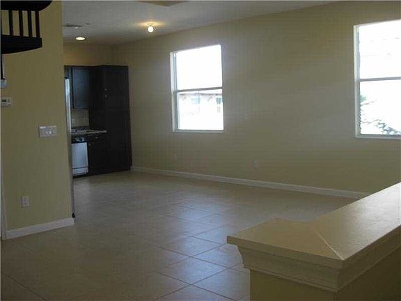 3rd image of 2909 Cascada Isle Way