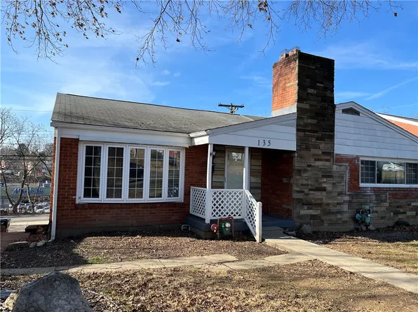 135 Greenbriar Dr, Pittsburgh, PA 15220