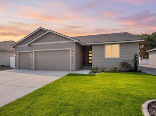 10151 W 16th Pl, Kennewick, WA 99338