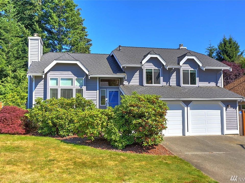 Welcome home to the sought-after neighborhood of Carriagewood and this remodeled 3 bedroom, 3 bathroom home. This home is sure t