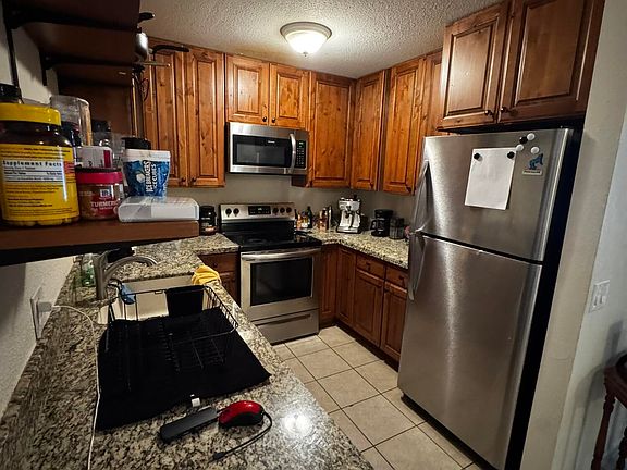 4th image of 2500 Tripp Dr APT 3