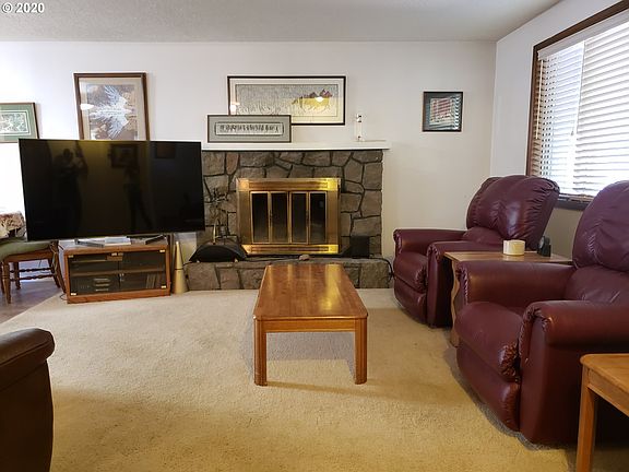 3rd image of 3014 NE 127th Ave