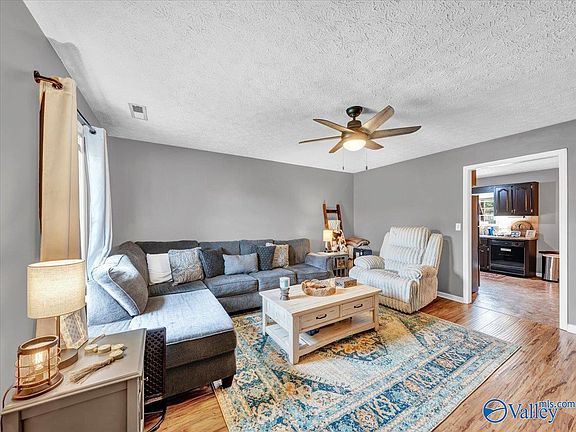5th image of 21656 Lovell Ln