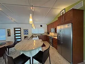 2701 NE 27th Ct — Photo 6