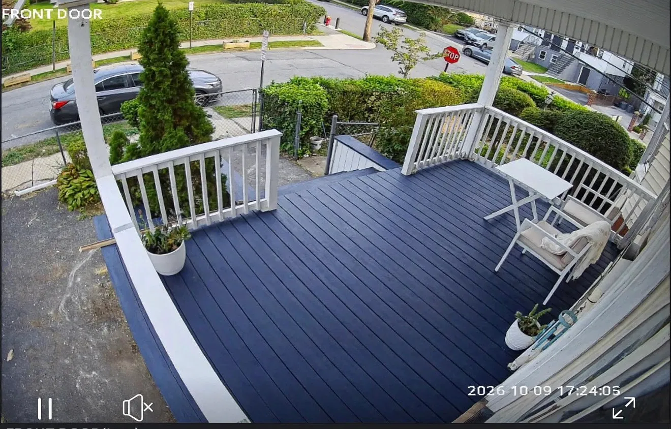 2 bed, 850 sqft, $2,700 — Photo 1