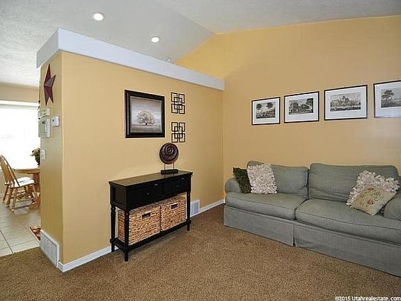 5th image of 6017 W Fragrant Ln