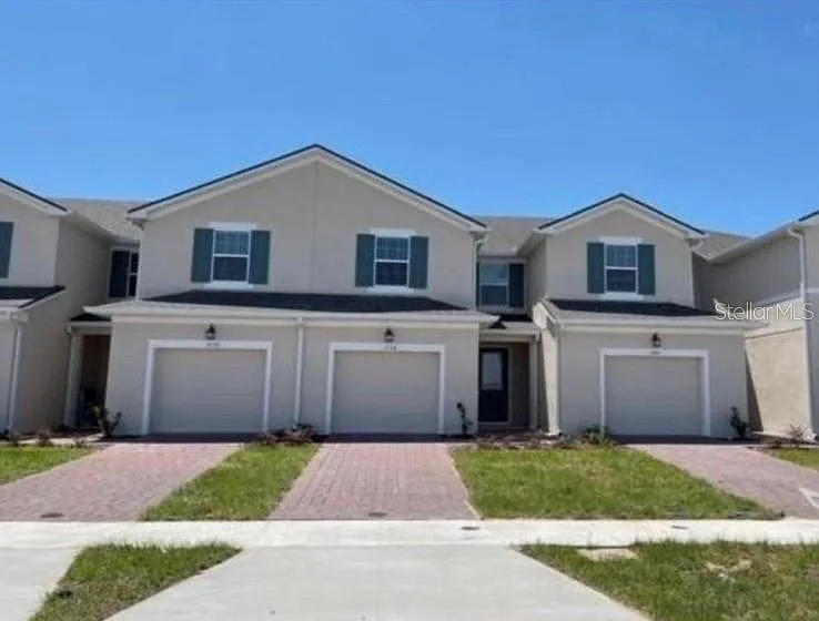 3 bed, 2.5 bath, 1460 sqft, $2,200 — Photo 1