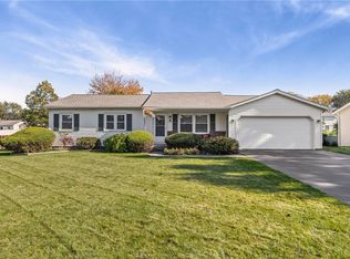 8 Stafford Way, Rochester, NY 14626