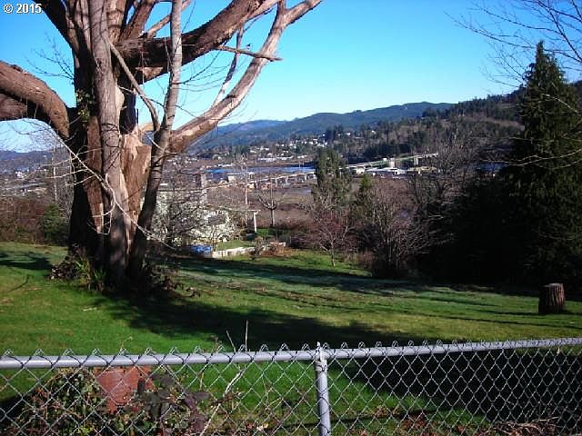 2nd image of 93683 Bay Park Ln