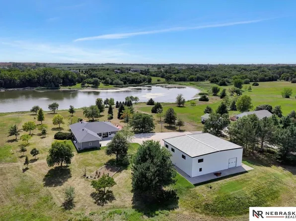 9929 Springlake North Ln, Firth, NE 68358