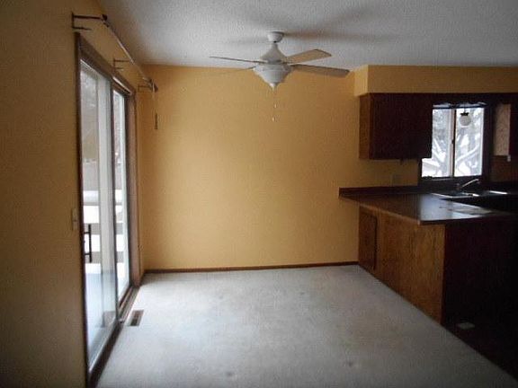 4th image of 7924 College Park Dr N