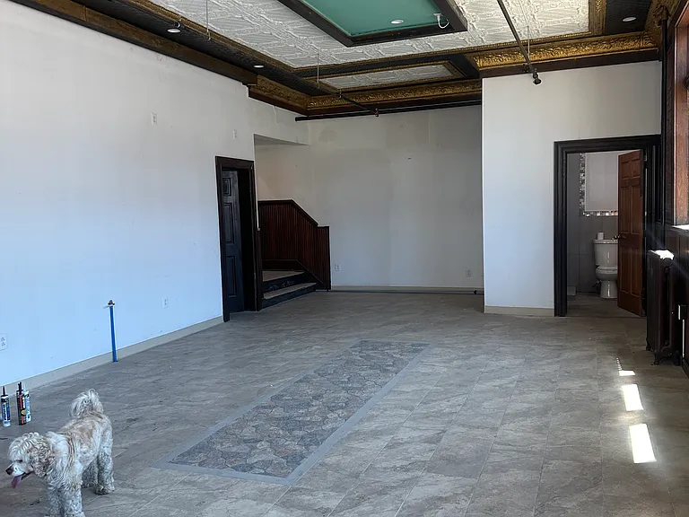 643 N Main St — Photo 3