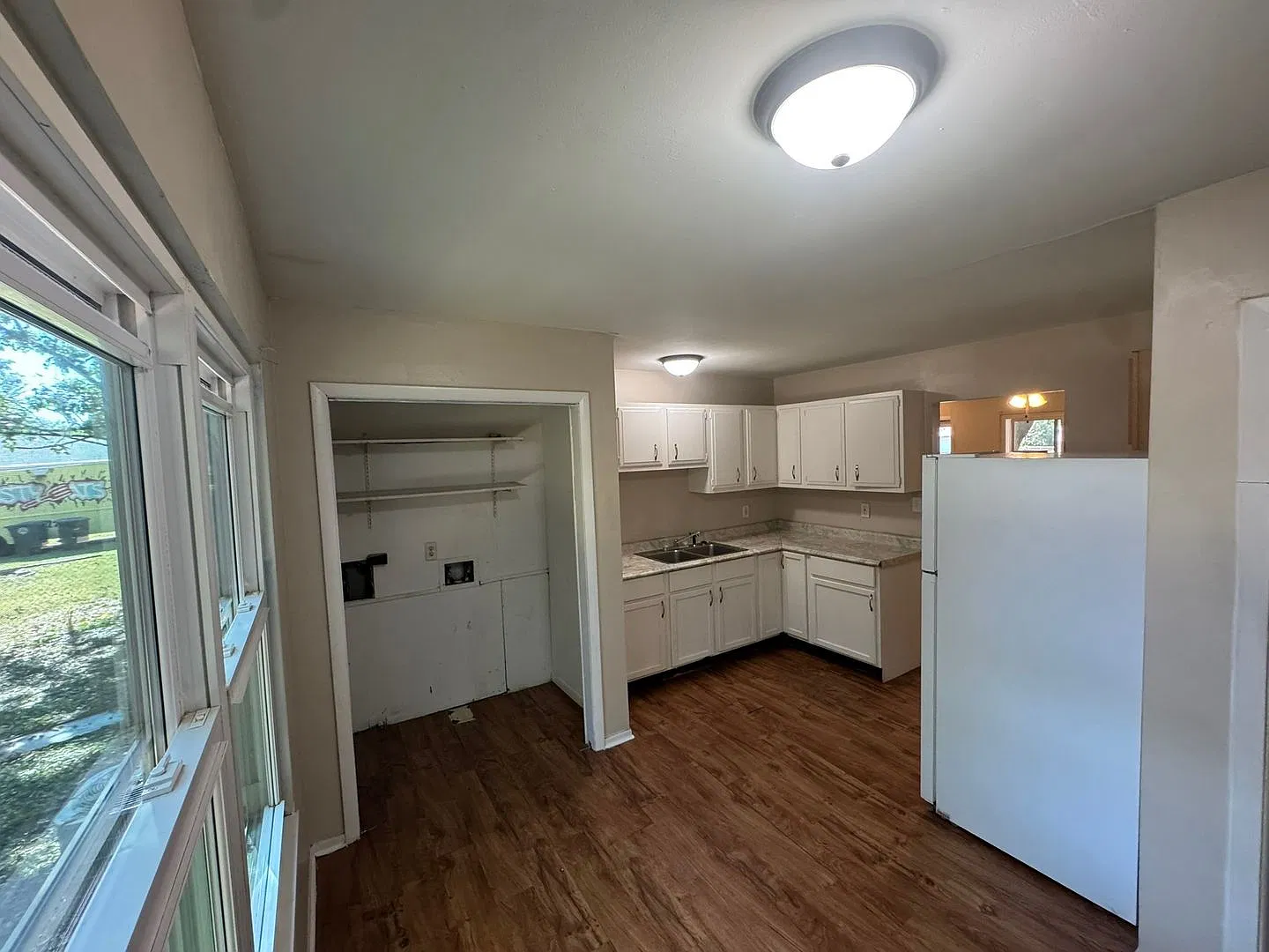 2210 Red Bud Cir (RH) — Photo 3