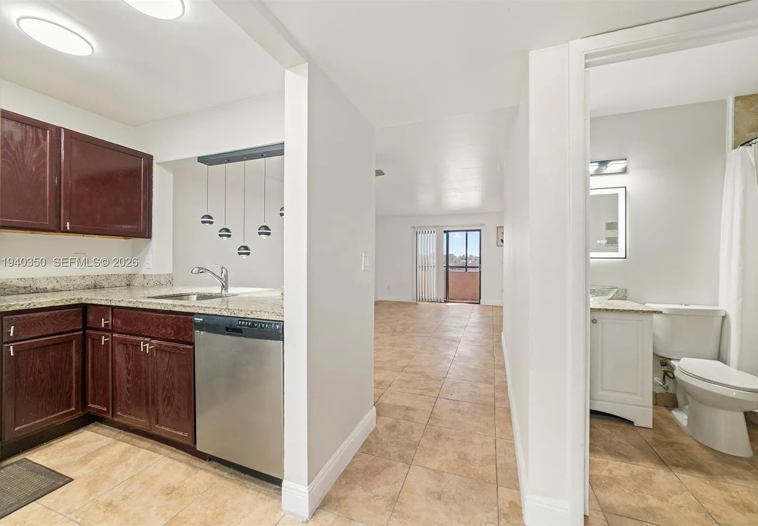 Monterey Two Condo — Photo 1