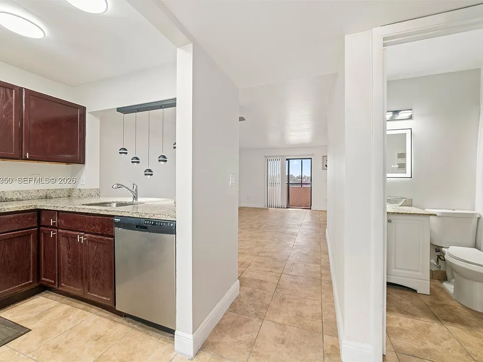880 NE 207th Ter #20210