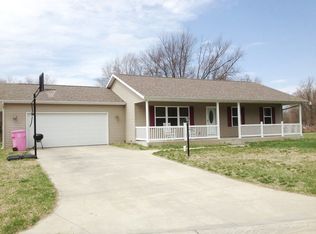 56817 Moyer Ln, Elkhart, IN 46516