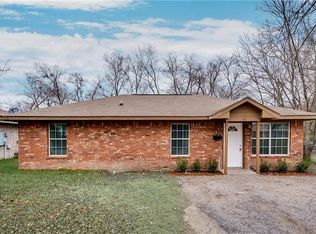102 W Goss St, Terrell, TX 75160