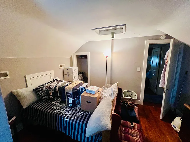 4066 Walmsley Blvd — Photo 10