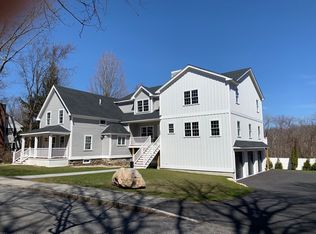 150 Salem St, Andover, MA 01810