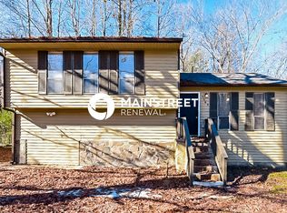 7045 Birling Dr, Atlanta, GA 30349