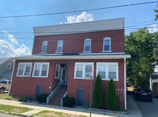 211 Mountain Way APT 2R, Lyndhurst, NJ 07071