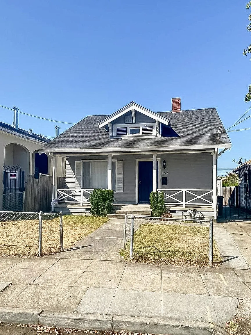3741 Brookdale Ave photo 1