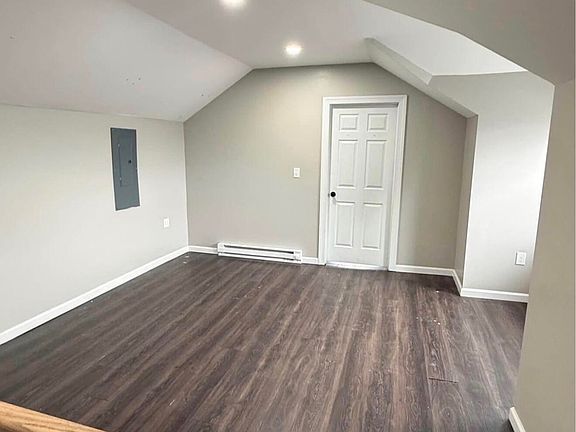 4th image of 39 W Ridge St #3