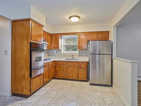 5th image of 1719 Watson Ave Unit 1