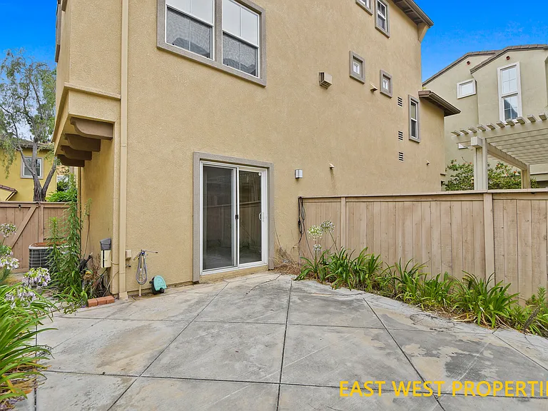 7 Pearleaf — Photo 24