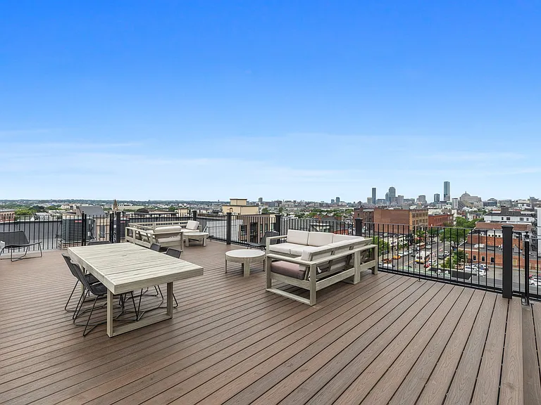 472 W Broadway #202 — Photo 31