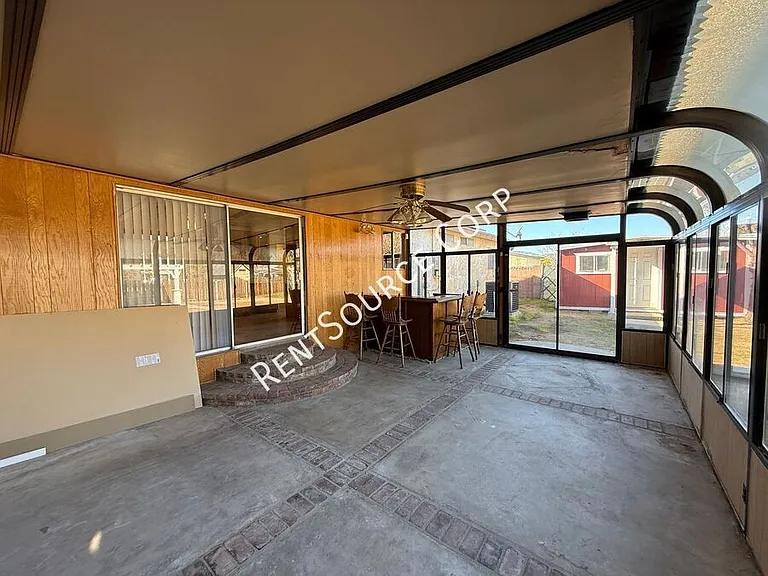 4827 W Avenue L6 — Photo 28