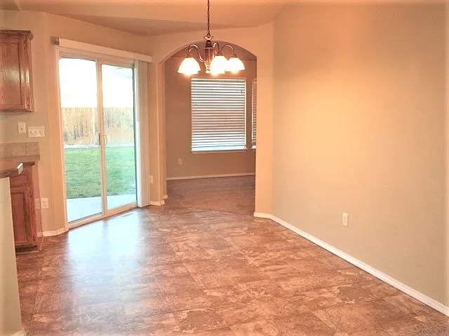 8456 W Harmonica Way — Photo 4