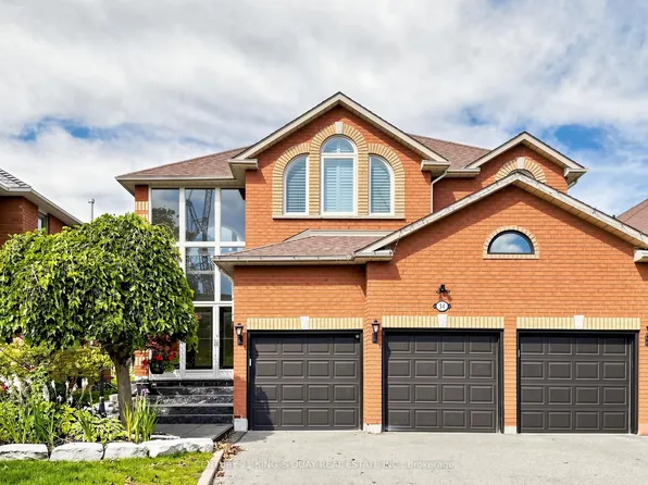 34 Looker Dr, Barrie, ON L4N 7V3