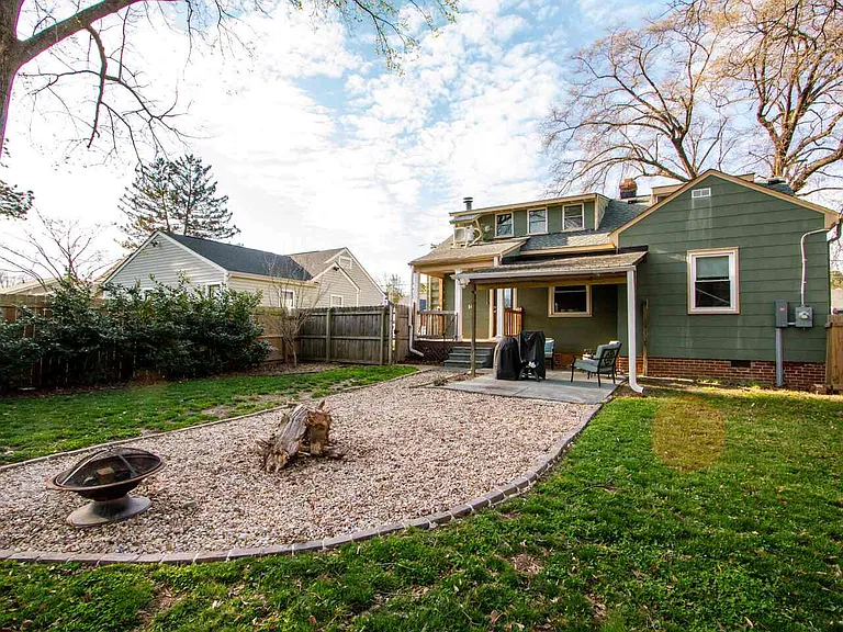2519 Maplewood Rd #A — Photo 14