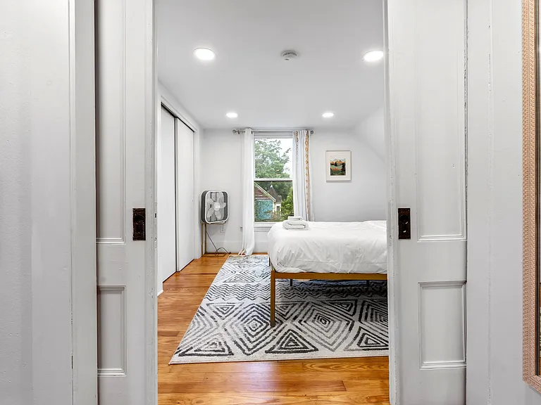 2 Sargent St #3 — Photo 33