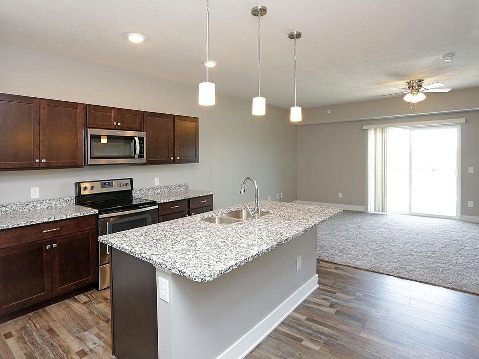 2nd image of 7500 S 15th St APT 304