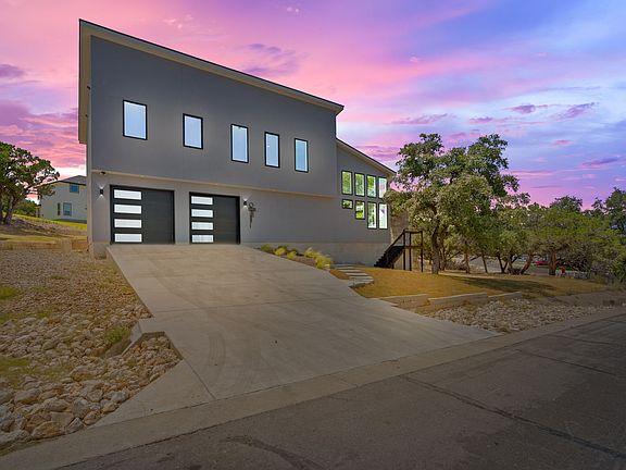 2nd image of 18400 Lakeland Dr