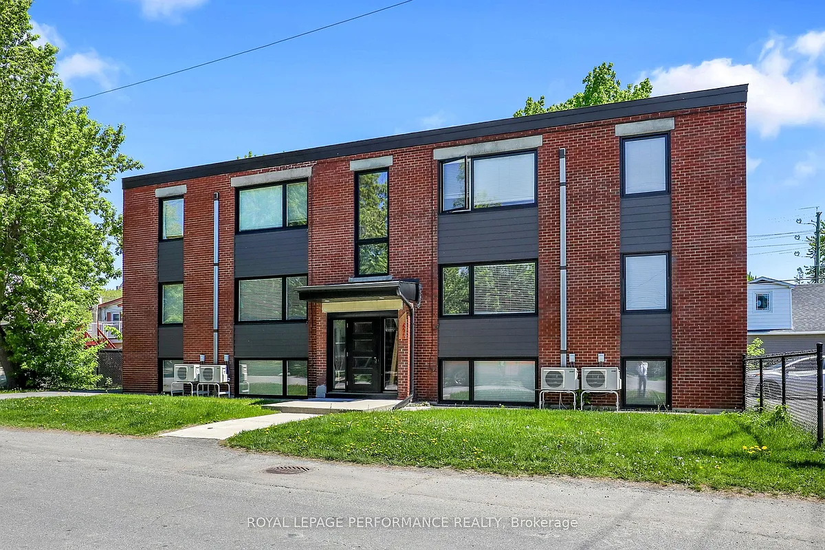 Building Photo - 695 Morgan St #2